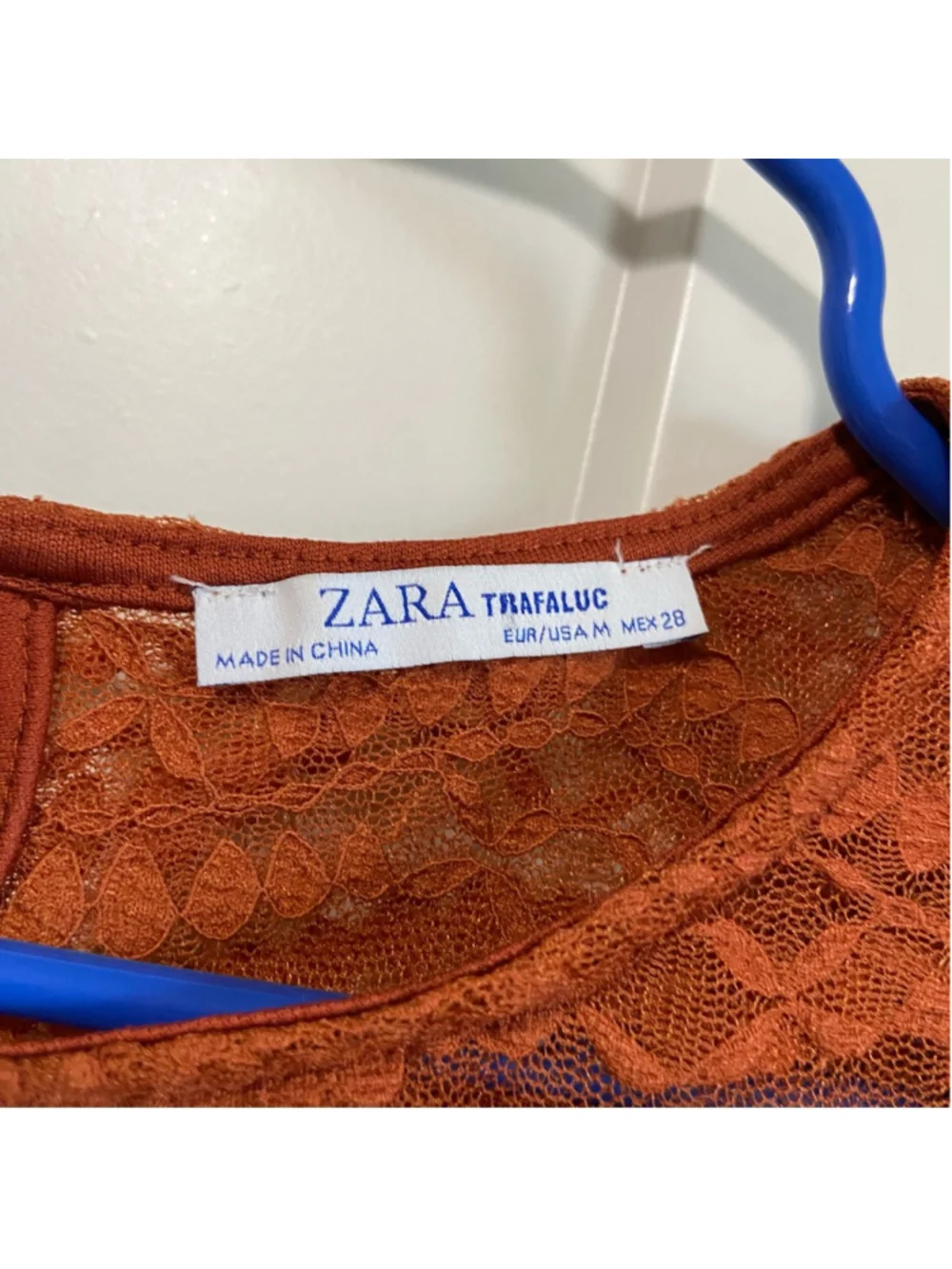 Zara sheer cropped long sleeve rust color size medium